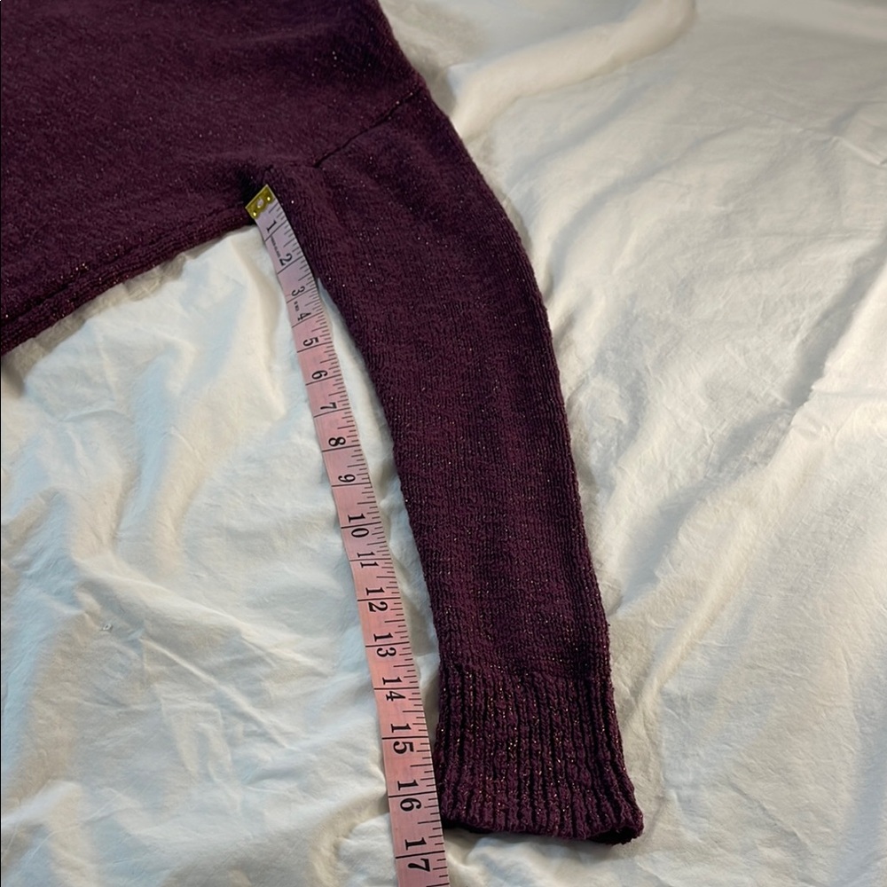 American Eagle Outfitters Rich Burgundy V-Neck Sweater Size Small - Picture 7 of 11